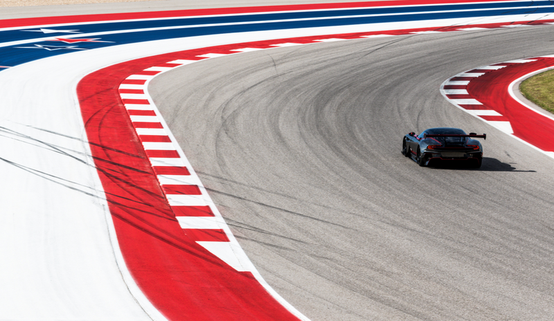 Illustration for article titled Behold The Unfathomably Gorgeous Spectacle Of An Aston Martin Vulcan Track Day